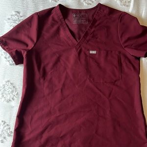 Women’s Figs scrubs, burgundy size large